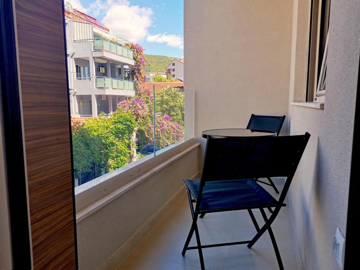 Apartments Lora Zmajeva, 7 Budva Exterior photo