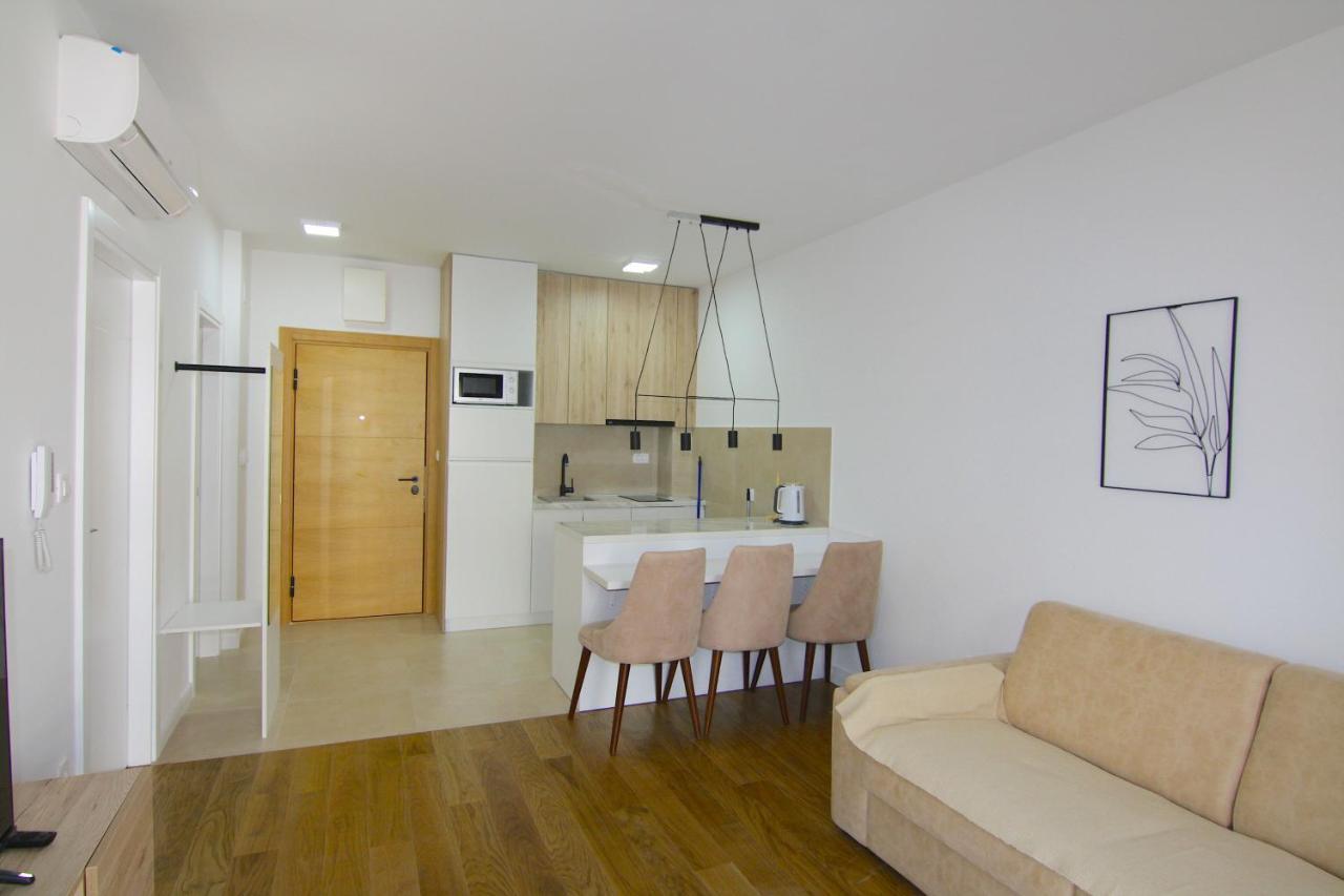 Apartments Lora Zmajeva, 7 Budva Exterior photo