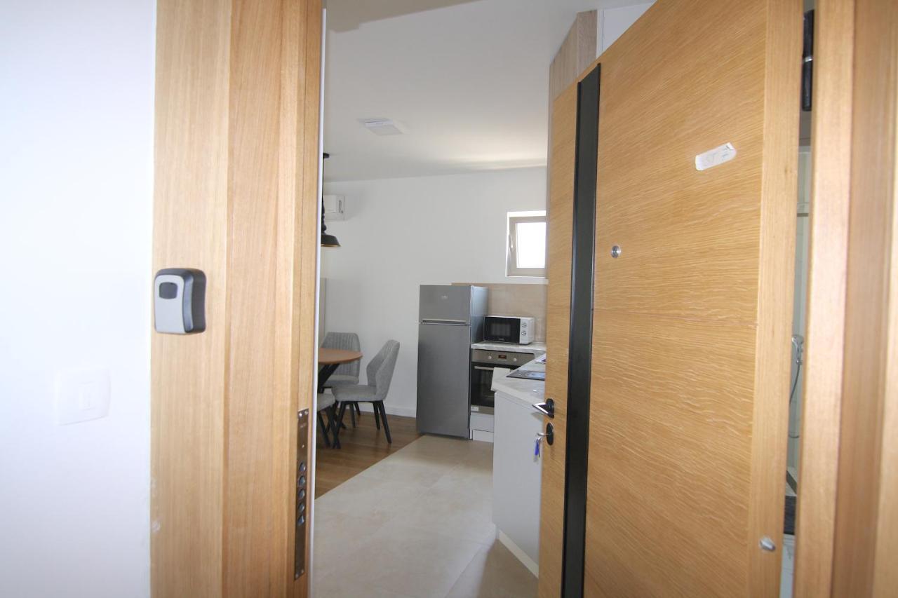 Apartments Lora Zmajeva, 7 Budva Exterior photo