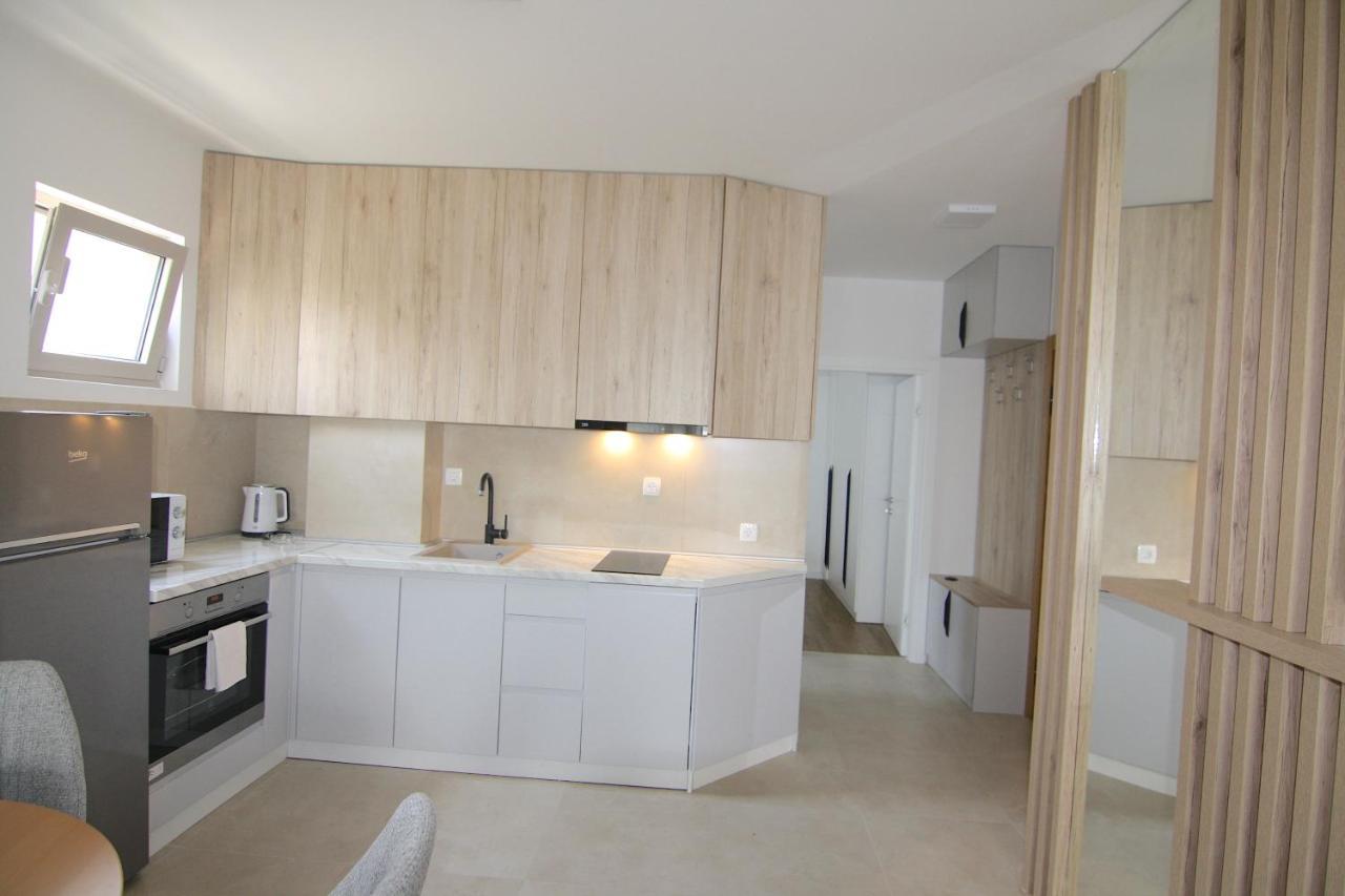 Apartments Lora Zmajeva, 7 Budva Exterior photo