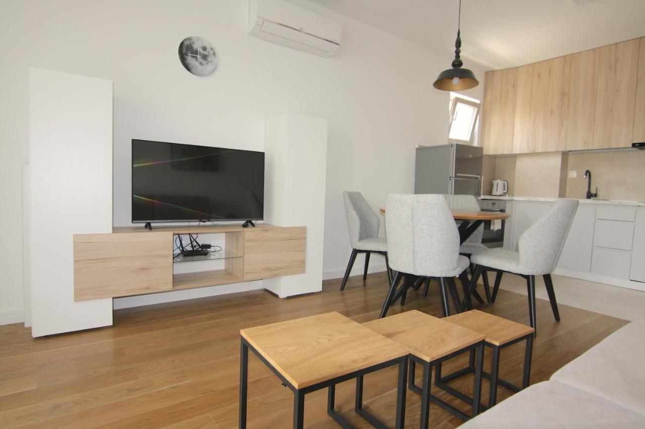 Apartments Lora Zmajeva, 7 Budva Exterior photo