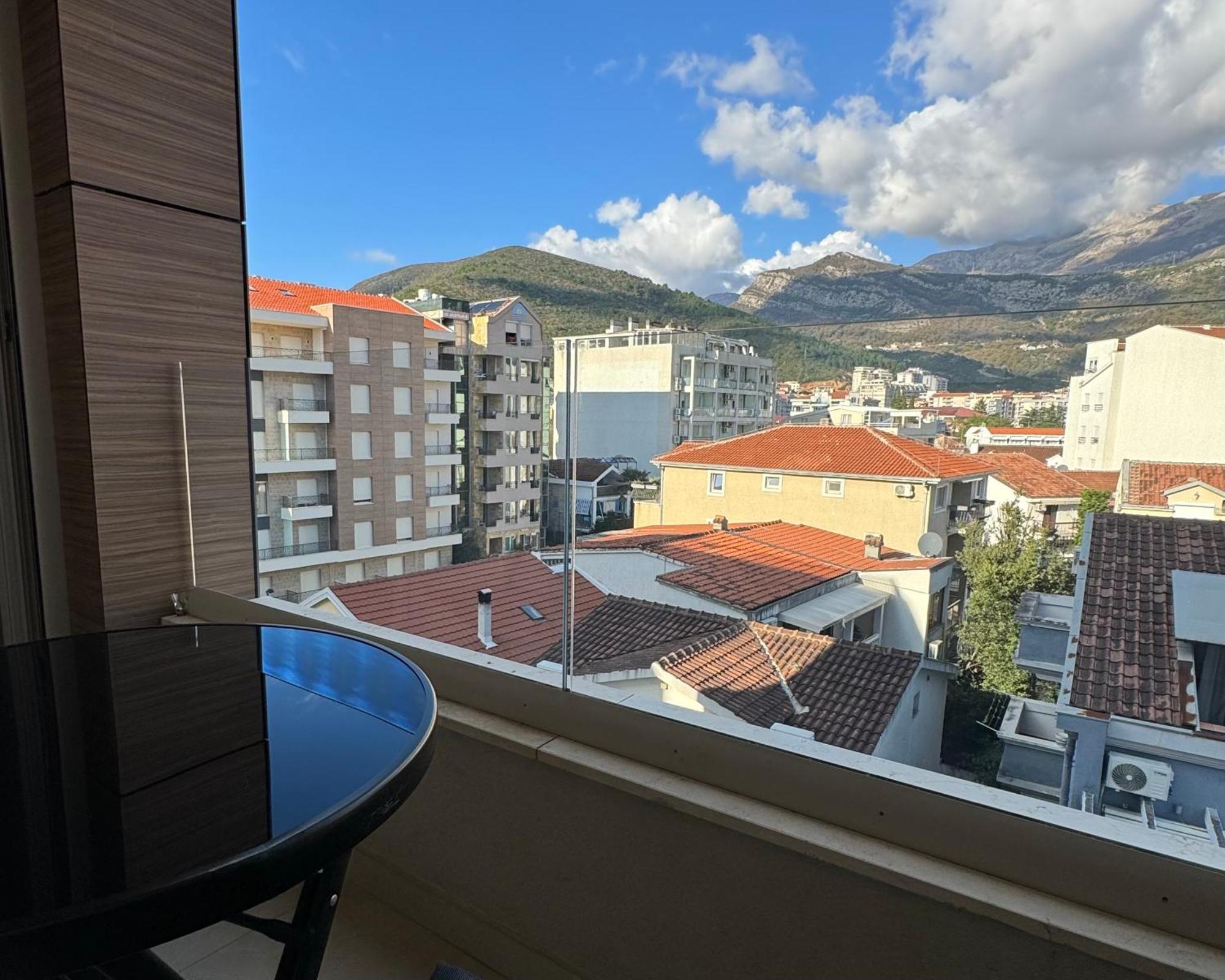Apartments Lora Zmajeva, 7 Budva Exterior photo
